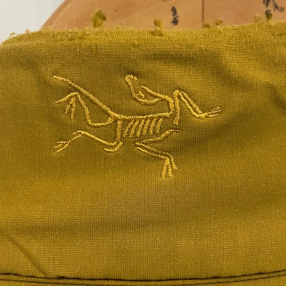 Arc'teryx polartec Men's Mustard Performance Jacket - Picture 7 of 7